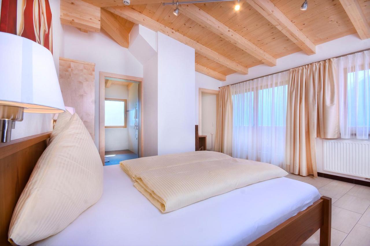 Panoramahotel Burgeck Krimml Cameră foto